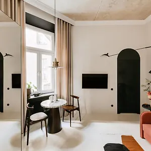 Stylish Close To Wawel, Old Town Studio, Main Sq. 3 Min Apartment